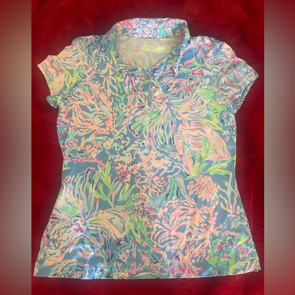 Lilly Pulitzer Tops - Lilly Pulitzer Luxletic Short Sleeve Shirt Size M